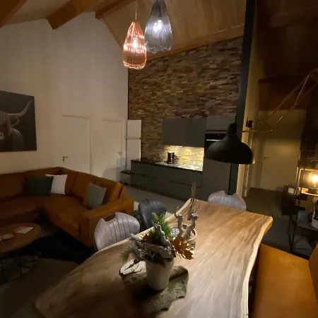 Apartmentshaus Dual - 2 4*